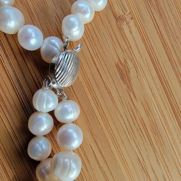 Vintage-supply Women's White and Cream Jewellery - Picture 6 of 7
